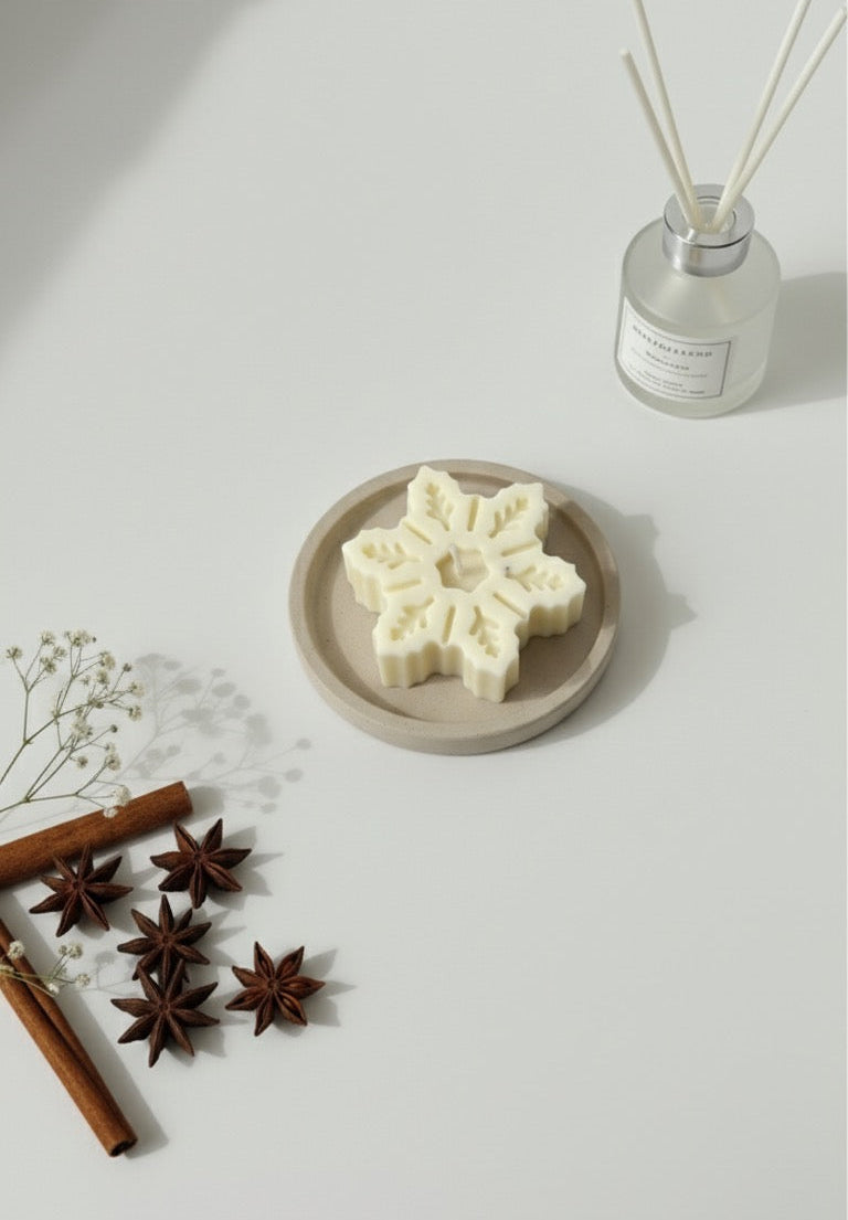 Snowflake candle